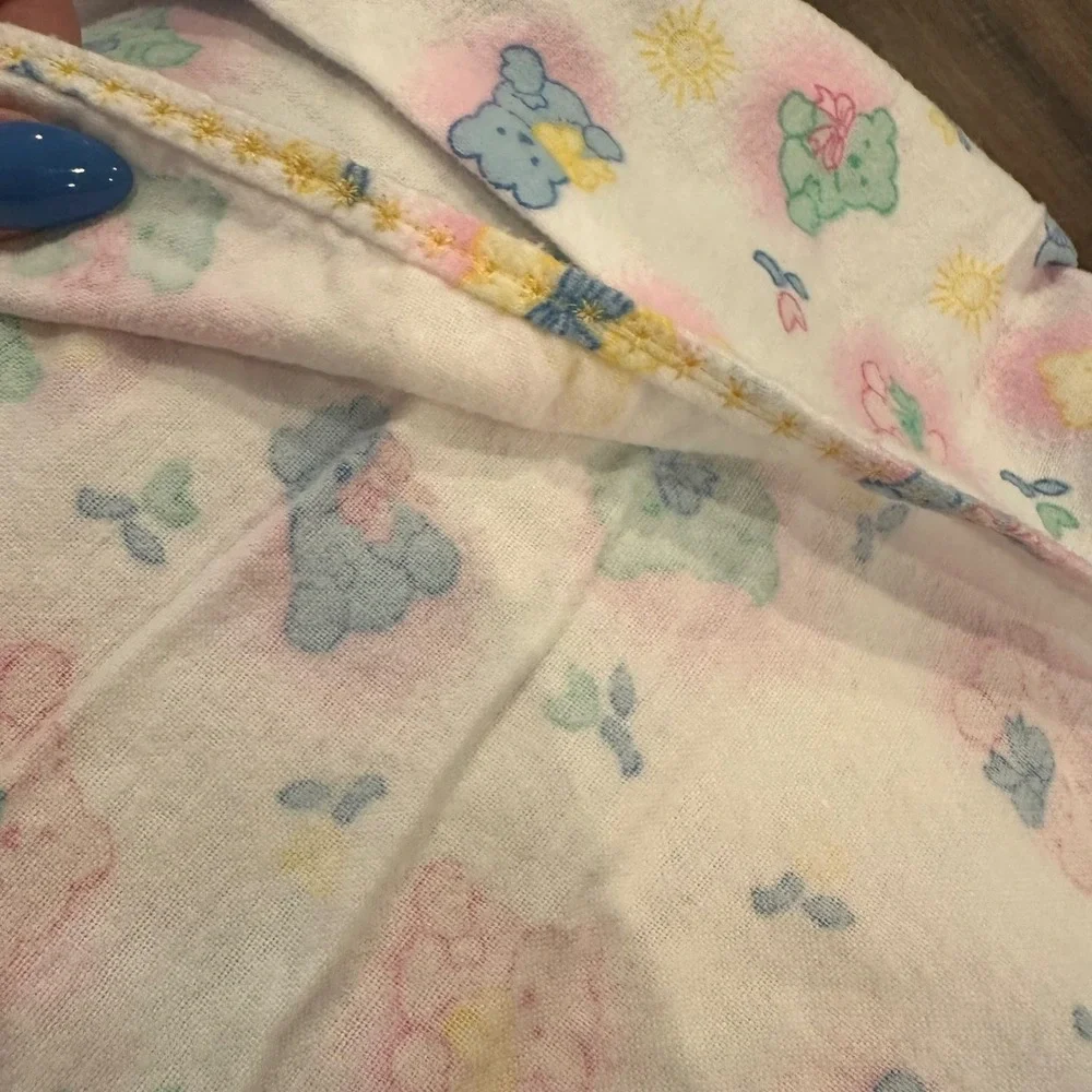 Vintage Pastel Teddy Bear Sun‎ Floral Receiving Blanket White Cotton Flannel